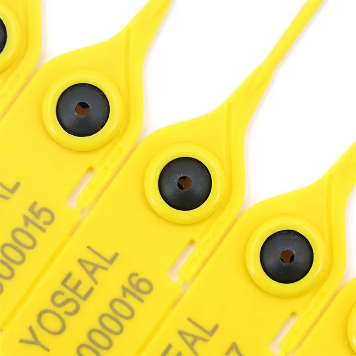 Servizi di plastica corti